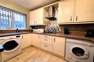 Kitchen- click for photo gallery